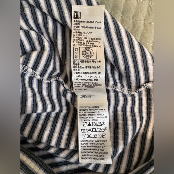 LEVIS BRITT SNAP-FRONT TOP. - Picture 7 of 13